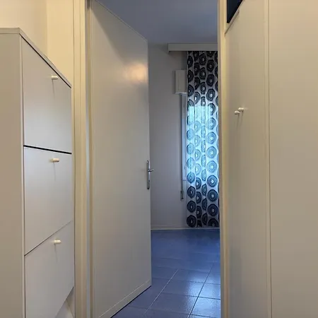 Carrer דירה ביביונה