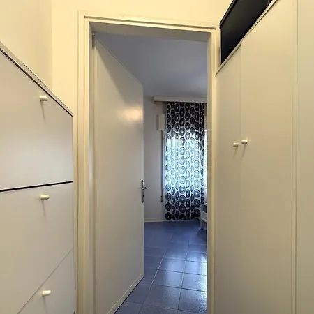 Carrer Apartment